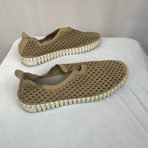 ILSE JACOBSEN Tulip Perforated Slip On Casual Sneaker size 6.5 EU size 37 - Picture 1 of 6